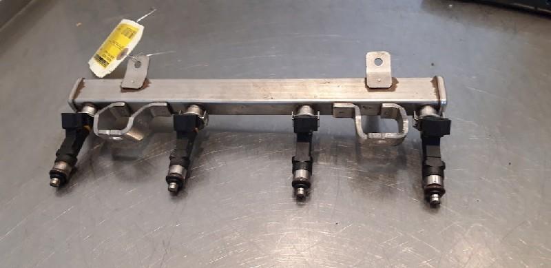 RAMPE D'INJECTION Mazda MX-5 (NC18 / 1A) (03-2005/12-2014), Autos : Pièces & Accessoires, Systèmes à carburant, Mazda, Utilisé