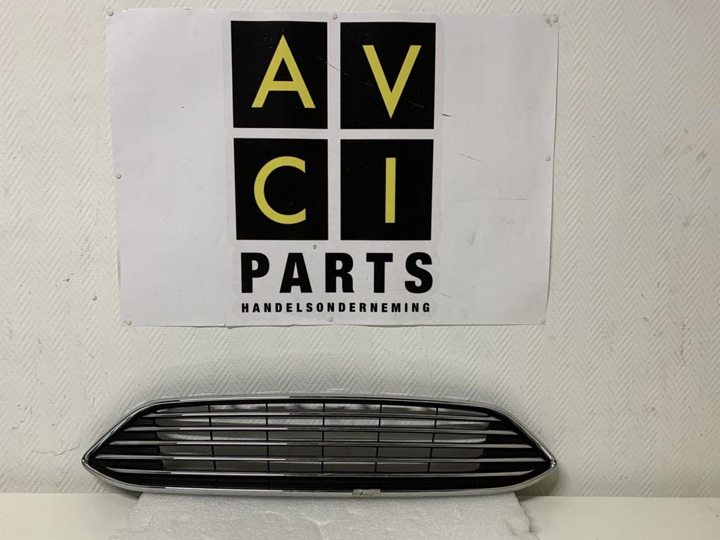 Ford Focus MK3 facelift  grille Grill F1EB-8200-CC  2014-, Gebruikt, -, -, Ophalen of Verzenden