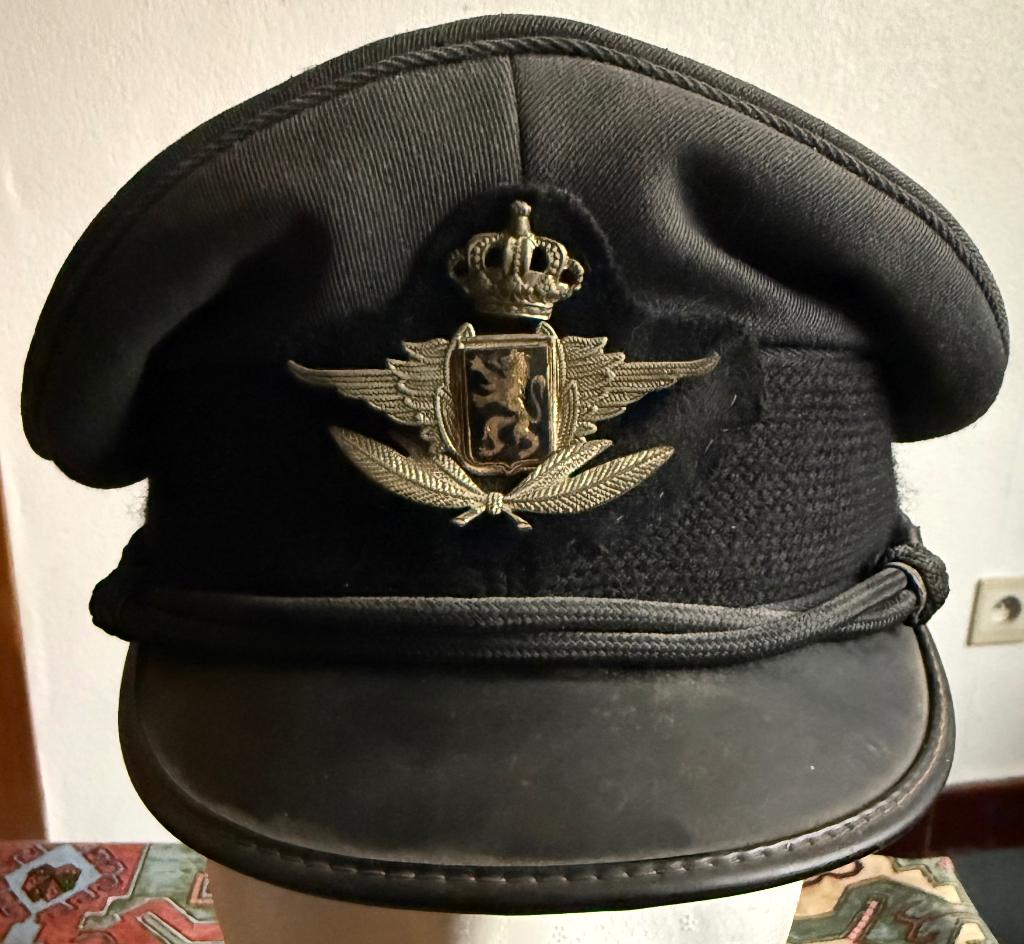 Belgische militaire kepi onderofficier luchtmacht, Verzamelen, Verzenden, Luchtmacht, Helm of Baret