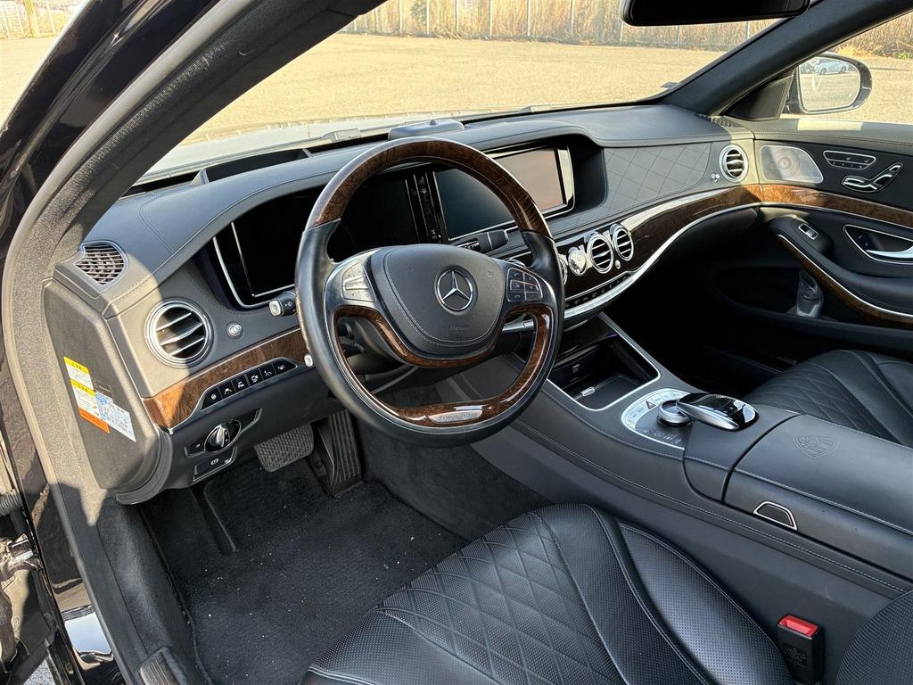 Maybach Other Maybach S500 2015 Nieuw Conditie, Auto's, Overige Auto's, Automaat, Zwart, Navigatiesysteem, Zwart