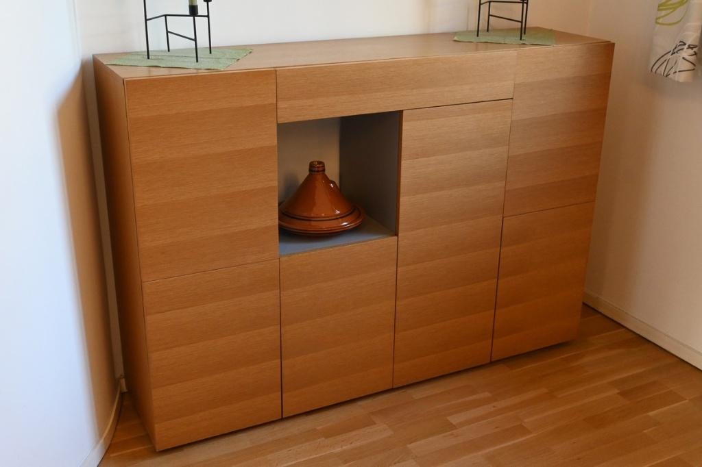 Buffet HABITAT en placage de chêne, Maison & Meubles, Armoires | Buffets, Utilisé, 100 à 150 cm, 150 à 200 cm, 25 à 50 cm, Avec tiroir(s)