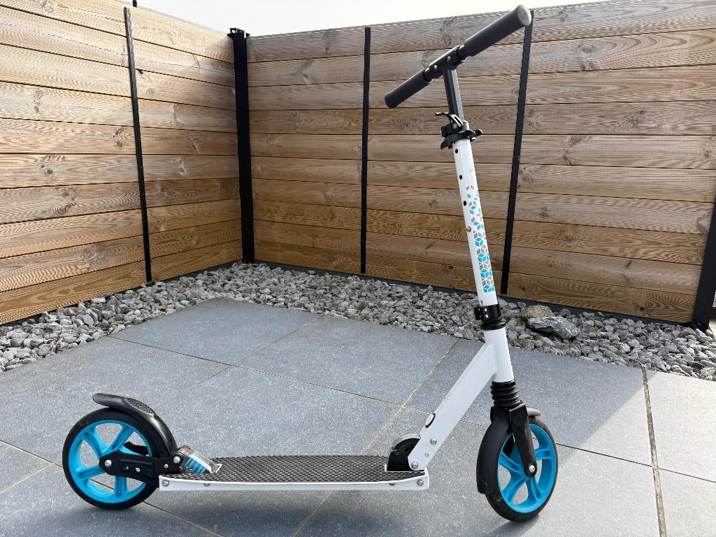 Vouwbare kinderstep, Ophalen, Zo goed als nieuw, Gewone step