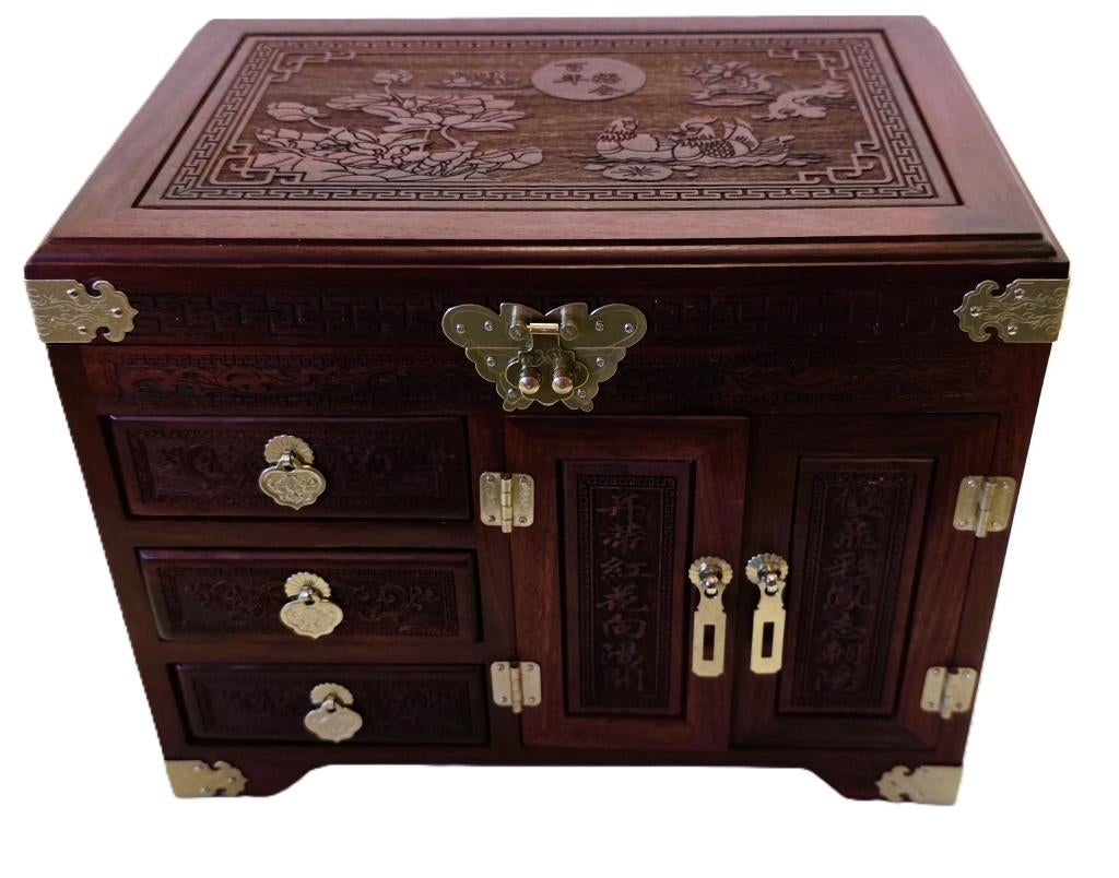 Grande boîte à bijoux chinoise en bois massif., Enlèvement ou Envoi