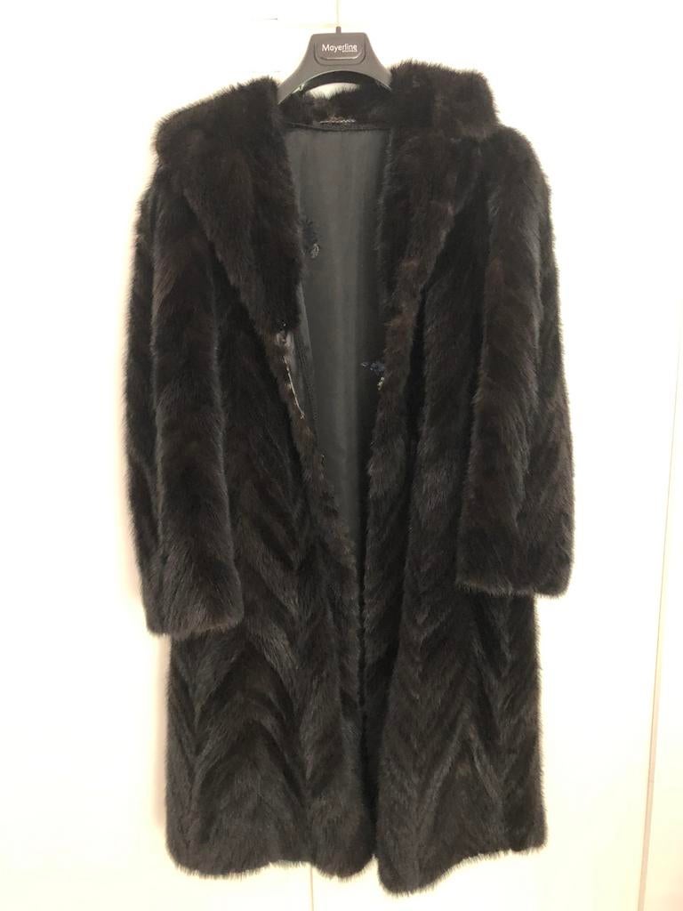 Nertsmantel, Ophalen of Verzenden, Zo goed als nieuw