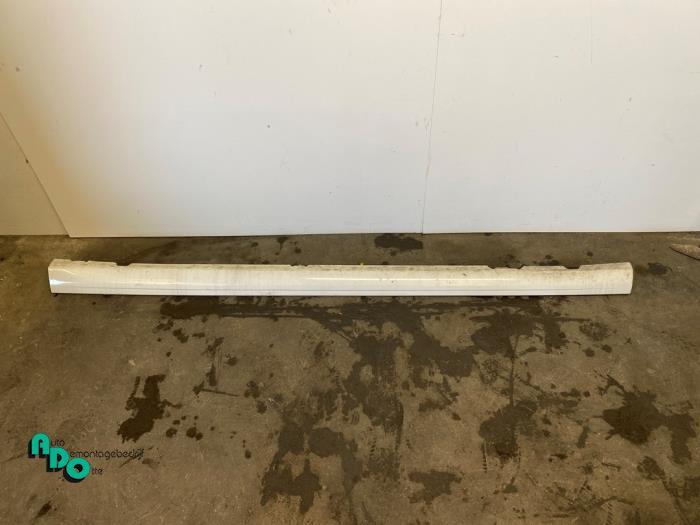 Zijskirt links van een Volkswagen Polo (Polo 09-) (LB9A), Auto-onderdelen, Gebruikt, -, Volkswagen, -