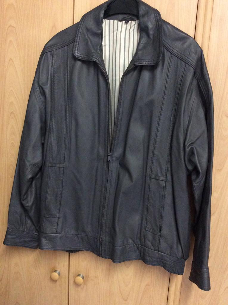 Grijze lederen herenjas, medium, Kleding | Heren, Kostuums en vesten, Ophalen, Zo goed als nieuw, Maat 48/50 (M), Grijs