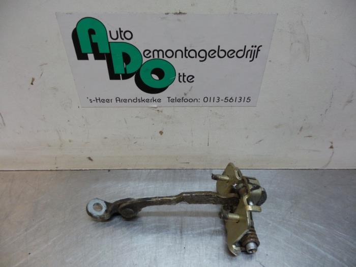 Butée 4portes arrière gauche d'un Citroen C3 (C3 02-), Autos : Pièces & Accessoires, -, 3 mois de garantie, Utilisé, -