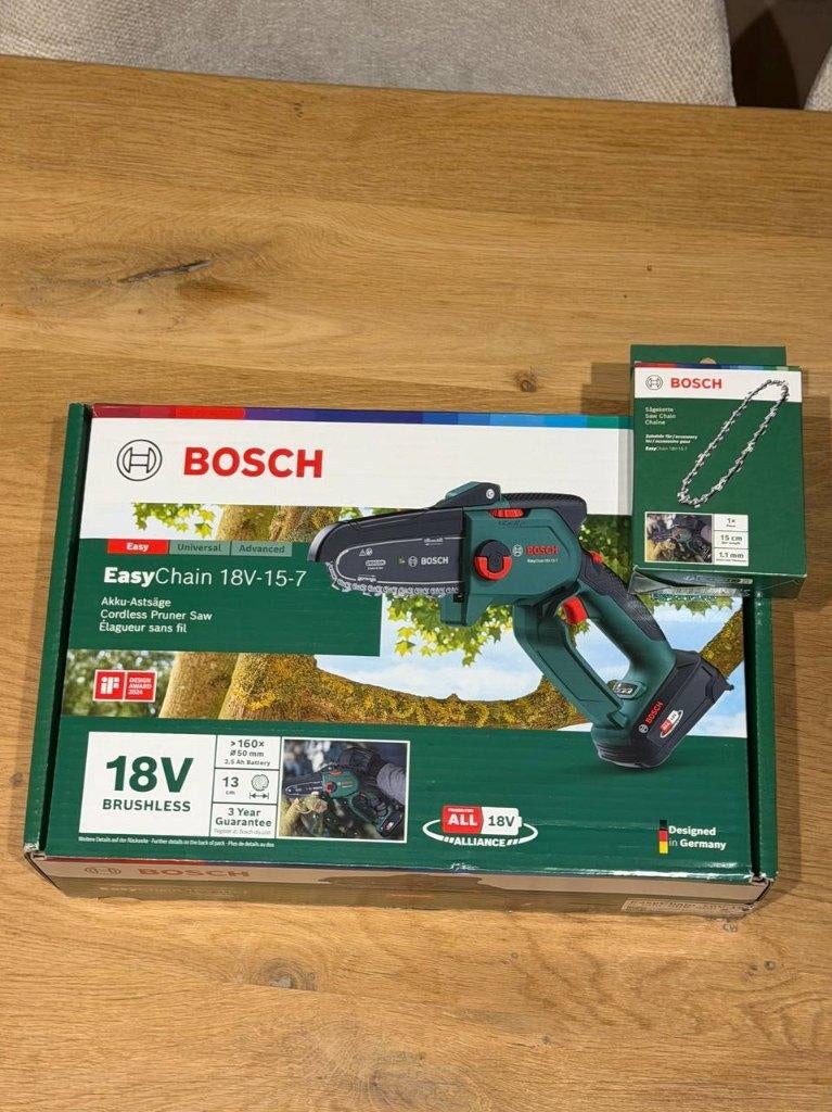 Bosch EasyChain Accukettingzaag + Accu + Oplader + Ketting, 70 mm of meer, Kettingzaag, Nieuw, Ophalen of Verzenden