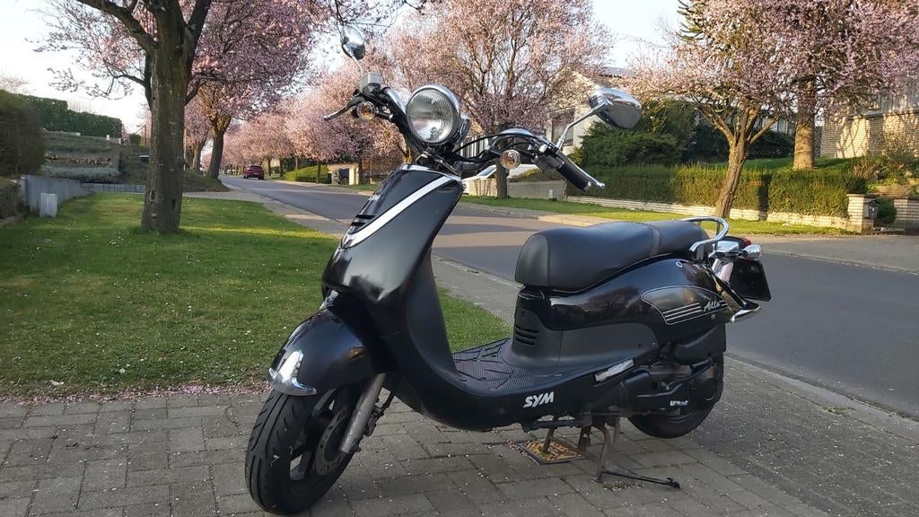 Sym Allo 125cc type vespa, Fietsen en Brommers, Ophalen, Allo