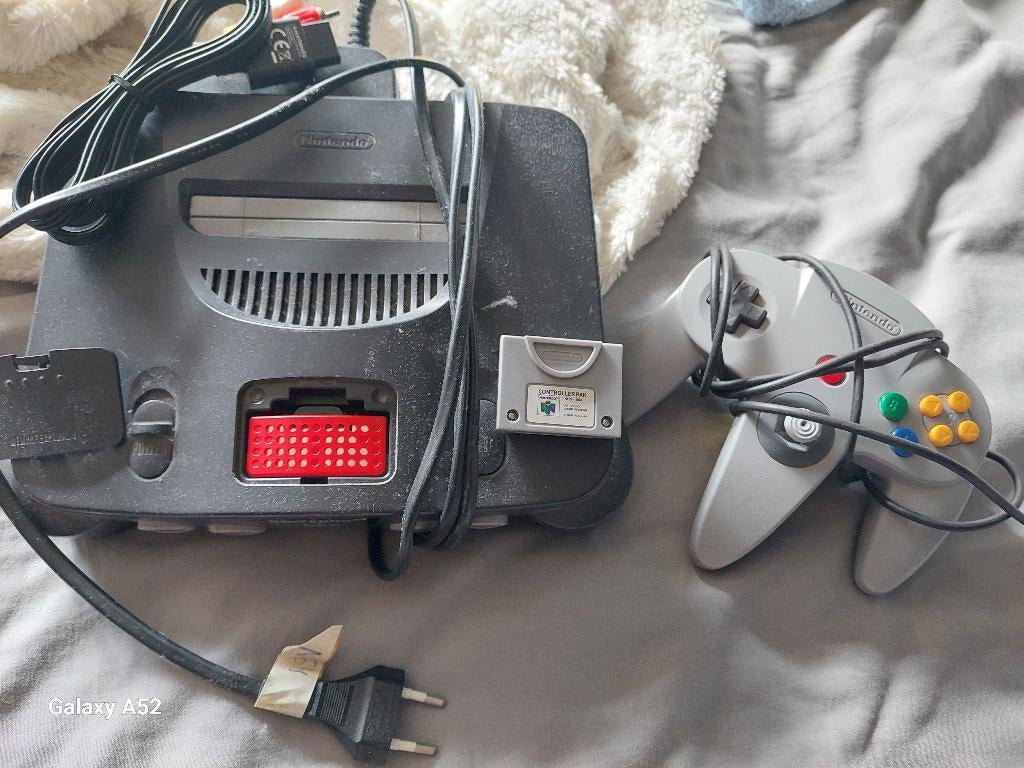 Nintendo 64 console, Games en Spelcomputers, Ophalen of Verzenden, Gebruikt, Met 1 controller, Met geheugenkaart