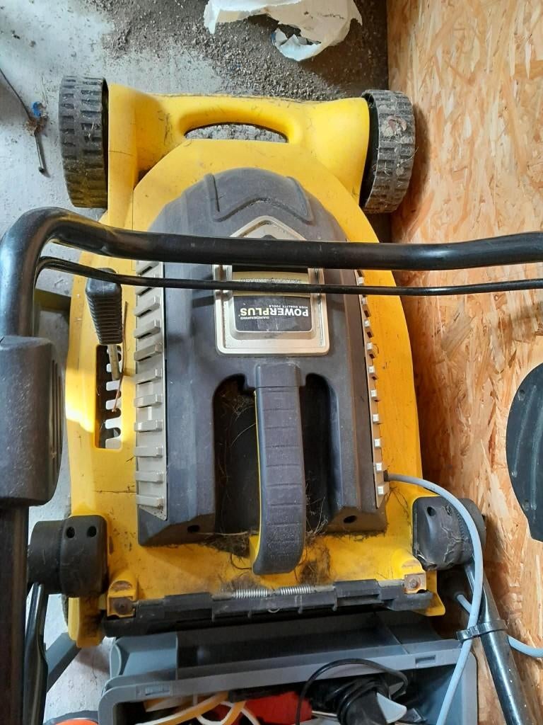 Grasmachine met opvangbak, Tuin en Terras, Ophalen, Opvangbak