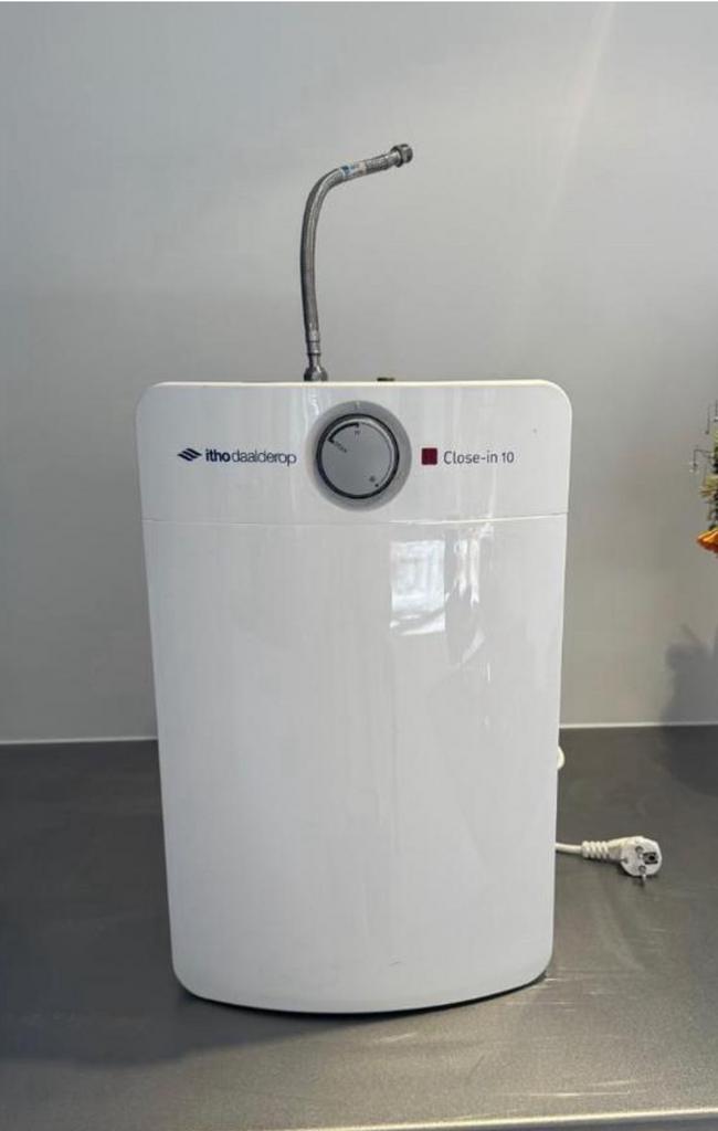 Daalderop Close in 10l boiler, Doe-het-zelf en Bouw, Chauffageketels en Boilers, Ophalen, Zo goed als nieuw, Boiler