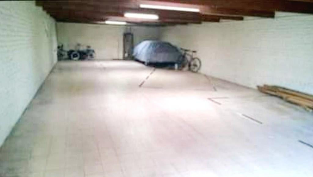 Entrepôt / Garage 96m² Liège