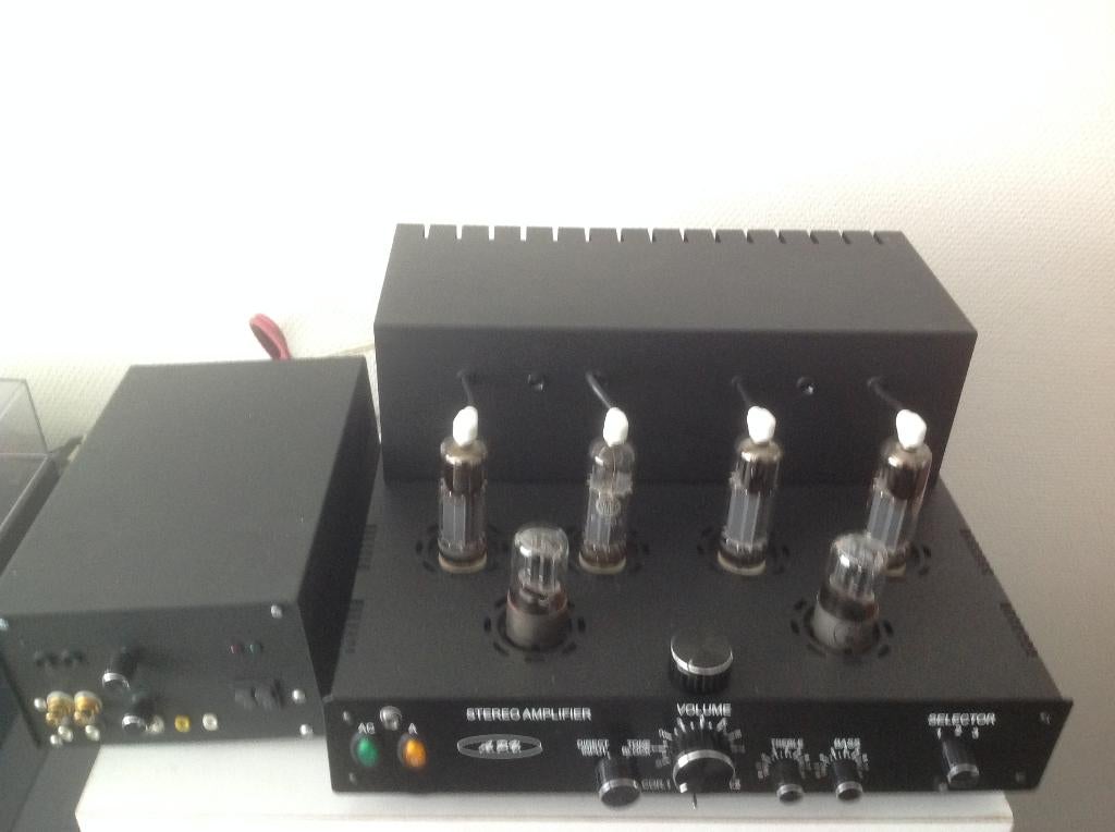 buizenversterker + phono vinylcorrector+stroomtoevoercorrect, Enlèvement ou Envoi, Amplificateur