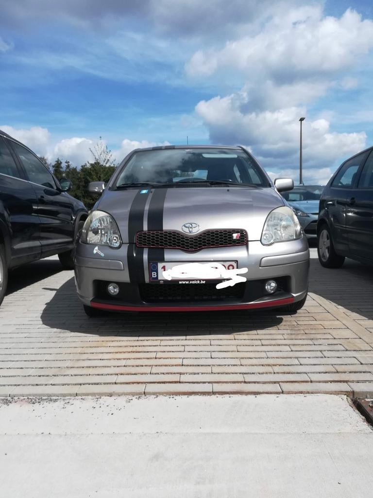 Toyota Yaris T-Sport 1.5, Argent ou Gris, Achat, USB, Boîte manuelle