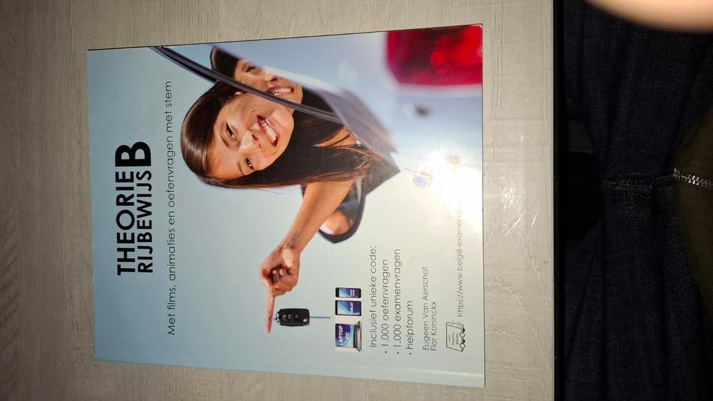 Réservez votre permis de conduire B, Enlèvement, Comme neuf