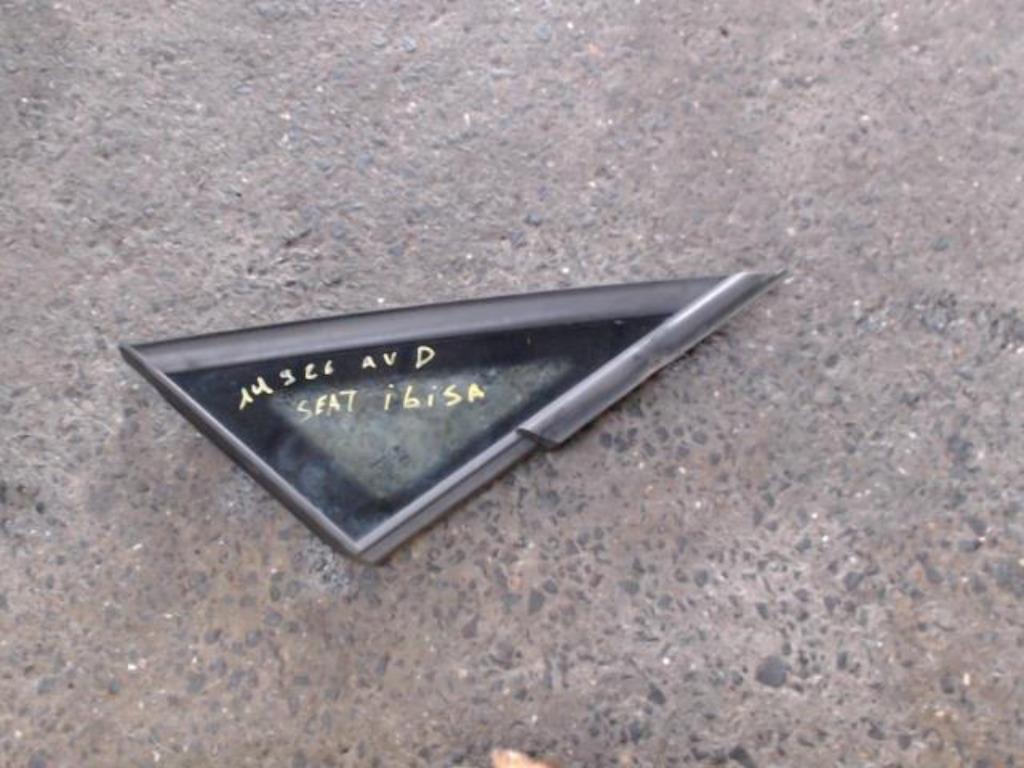 Déflecteur droit Seat Ibiza 4 2012-2016 LP/14926, Enlèvement, Utilisé, Seat