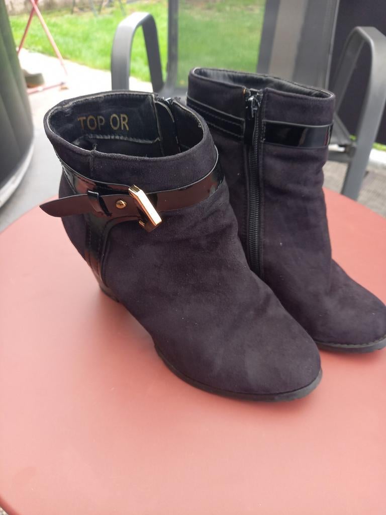 SUÈDE LAARZEN MET HAK MAAT 38, Ophalen