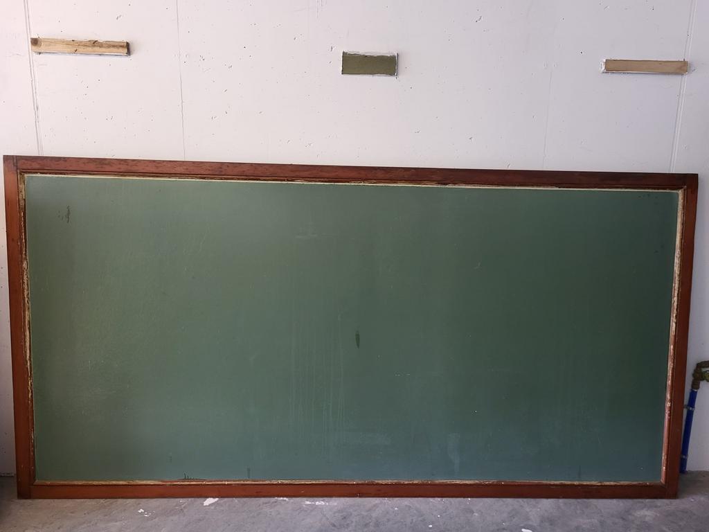 Groot antiek schoolbord 2m60 x 1m30, Enlèvement ou Envoi, Utilisé, Tableau noir