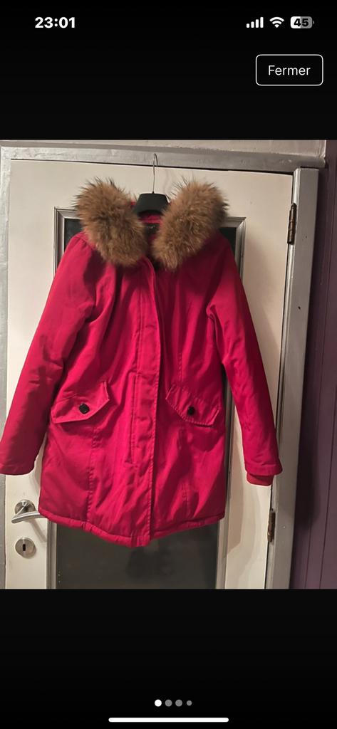 Manteau/parka Attentif Paris, avec capuche et fourrure t40, Enlèvement ou Envoi, Comme neuf, Rouge