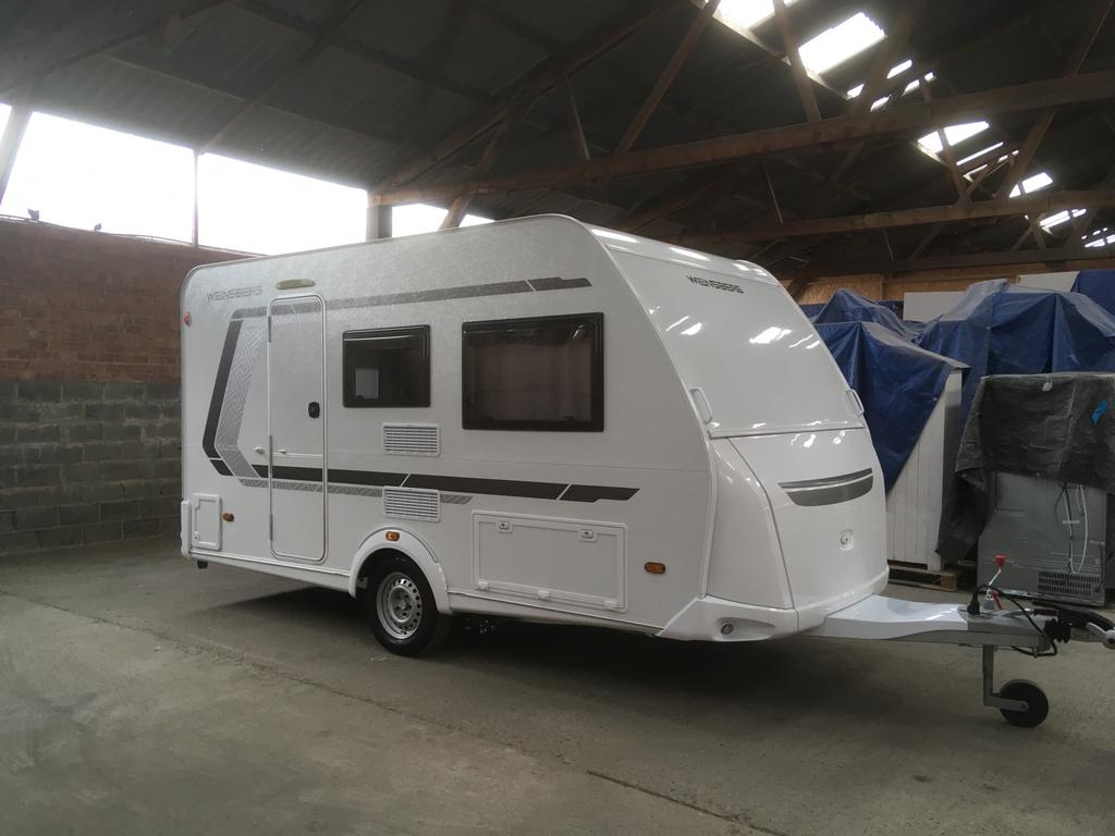 Weinsberg W52/CARATWO 390 QD, Particulier