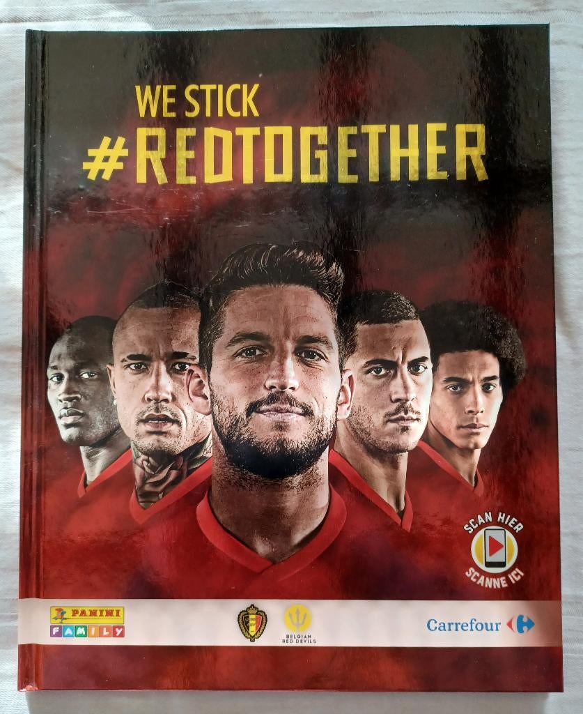 Album de Panini : We Stick #Redtogether (2018), Hobby & Loisirs créatifs, Autocollants & Images, Comme neuf, Autocollants et Photos