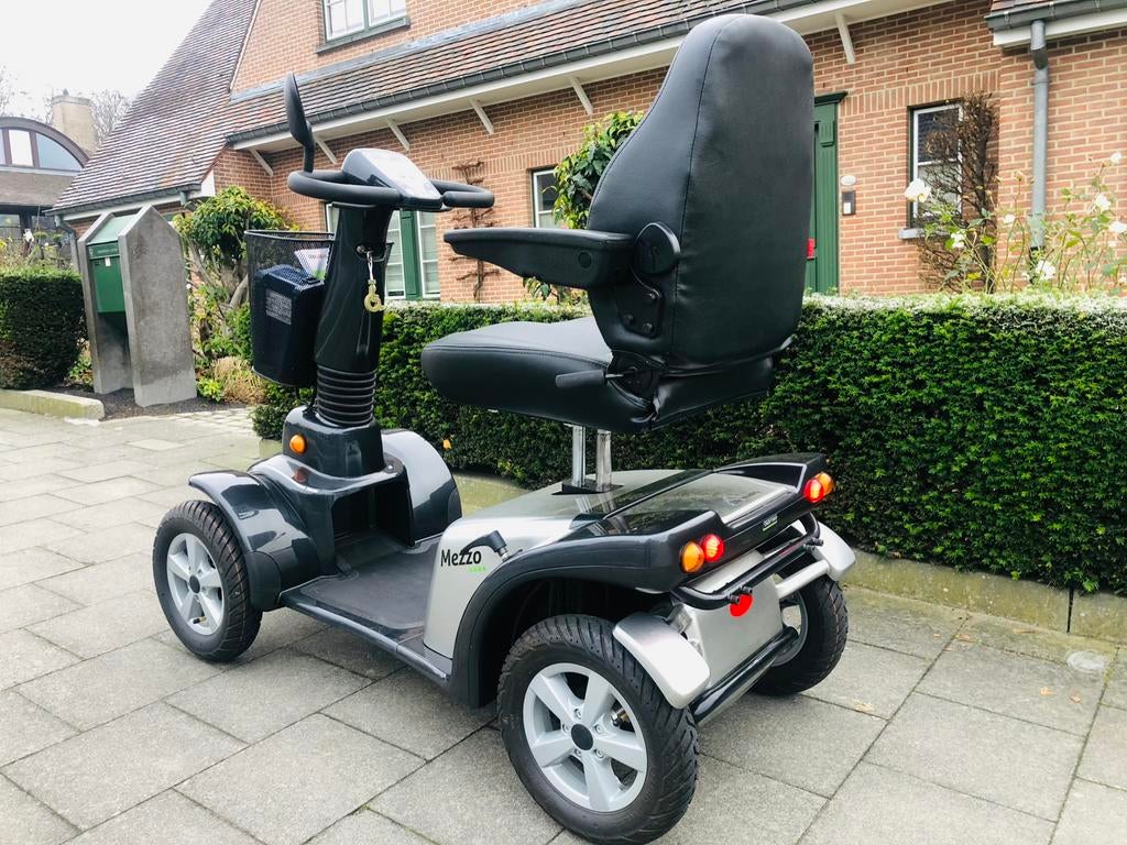 Scootmobiel L & M Mezzo Uitstekend elektrische Invalidescoot, Diversen, Rolstoelen, Ophalen of Verzenden, Inklapbaar, Zo goed als nieuw