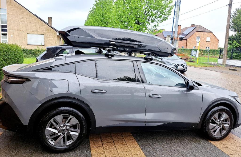 Te huur: maxi dakkoffer Thule Motion XT XXL - 610L, Auto diversen, Dakkoffers, Ophalen, Zo goed als nieuw