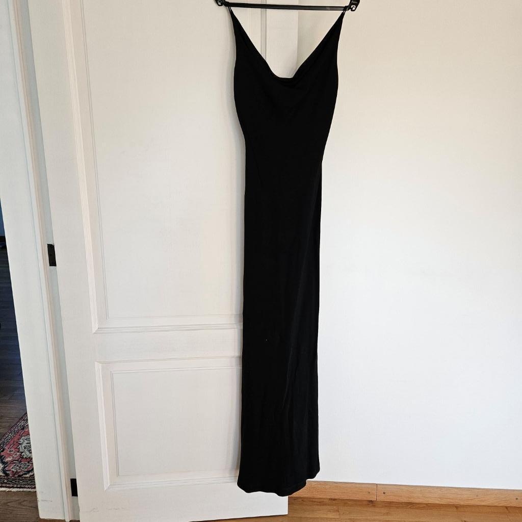 avondkleed zwart Massimo Dutti, Maat 38/40 (M), Galajurk, Massimo Dutti, Verzenden