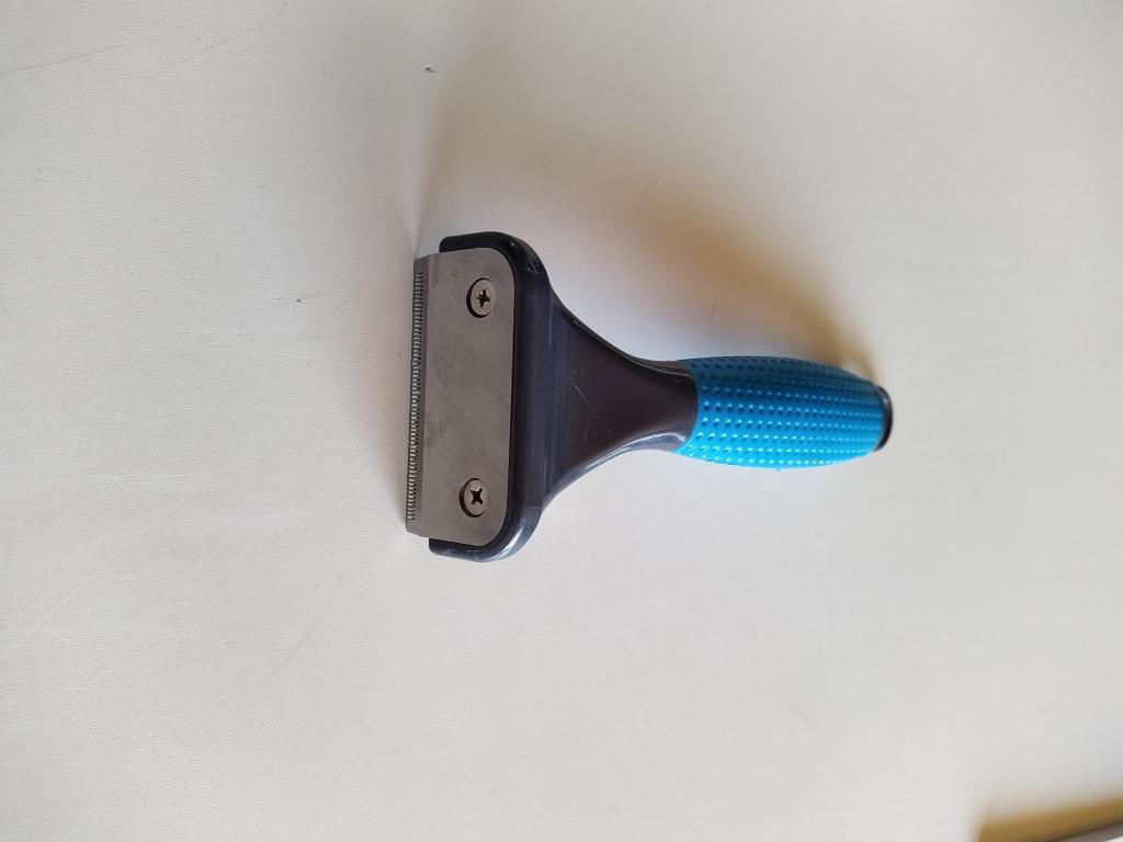 furminator blauw kam hond, kat, konijn, ...6,5 cm als nieuw, Animaux & Accessoires, Autres accessoires pour animaux, Comme neuf