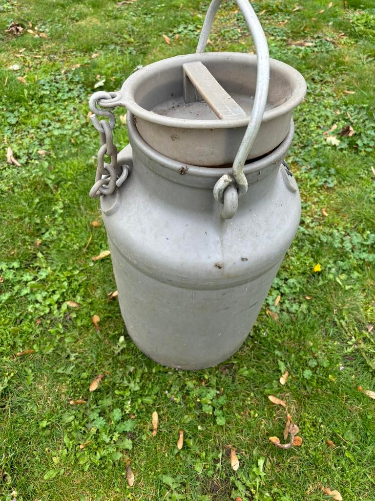 Oude melkkan, Antiek en Kunst, Ophalen