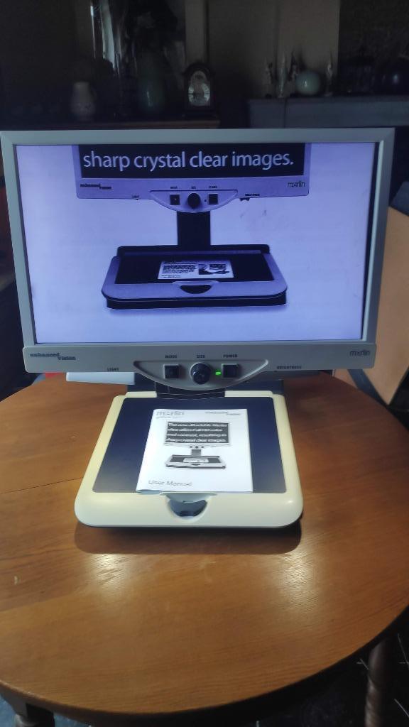 Agrandisseur pour malvoyant, Enlèvement, Utilisé, Lampe loupe