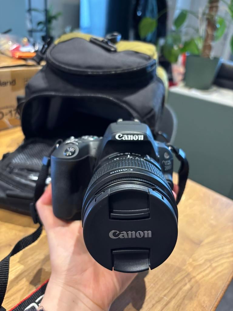 Canon EOS 200D + objectif, Enlèvement, Comme neuf, Canon