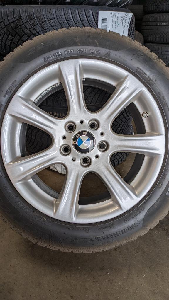 4 Winterbanden Pirelli Sotttozero op lichtmetalen velg BMW, Ophalen, Winterbanden, Band(en)