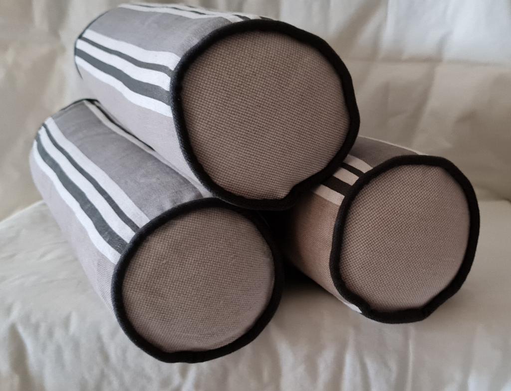 Coussins à traversin 100 % lin NEUFS, Maison & Meubles, Enlèvement ou Envoi, Neuf, Autres couleurs, Cylindrique