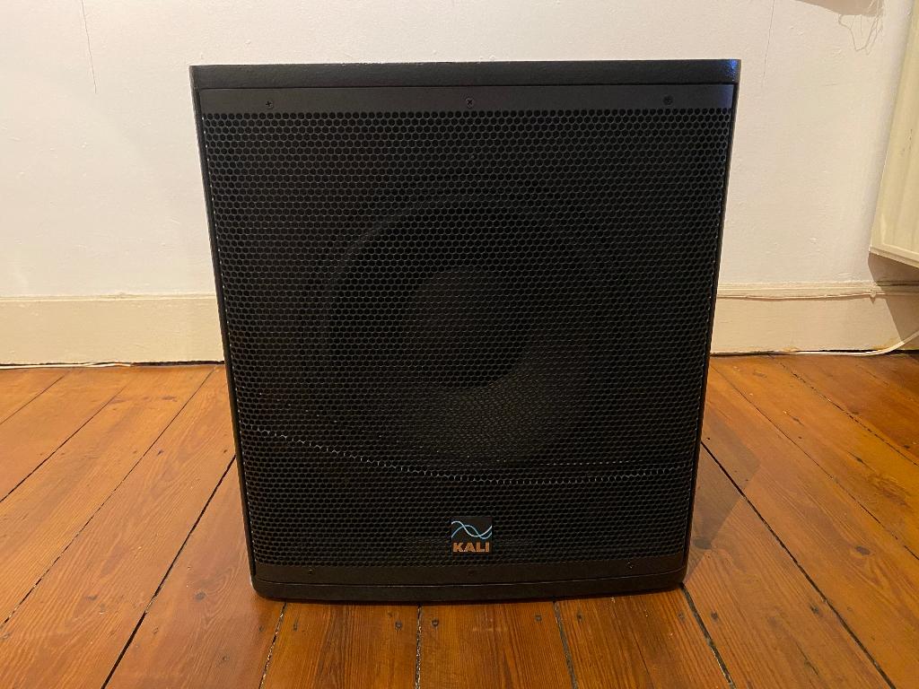 Kali WS 12 V2 Subwoofer, Mint Condition, Audio, Tv en Foto, Luidsprekerboxen, Subwoofer, Zo goed als nieuw, 120 watt of meer, Ophalen