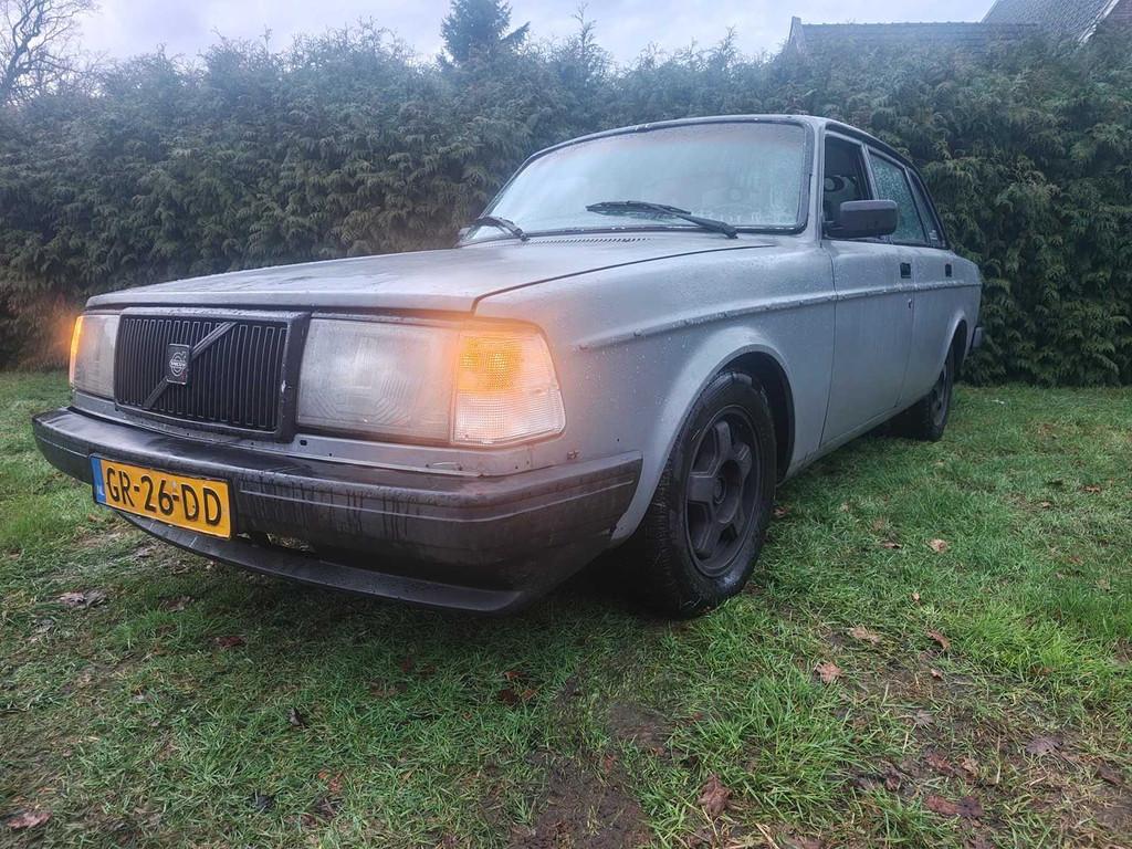 Volvo 244 Voiture classique de 1981 avec moteur BMW 6 cylind, Autos, Achat, Entreprise, Boîte manuelle, Berline