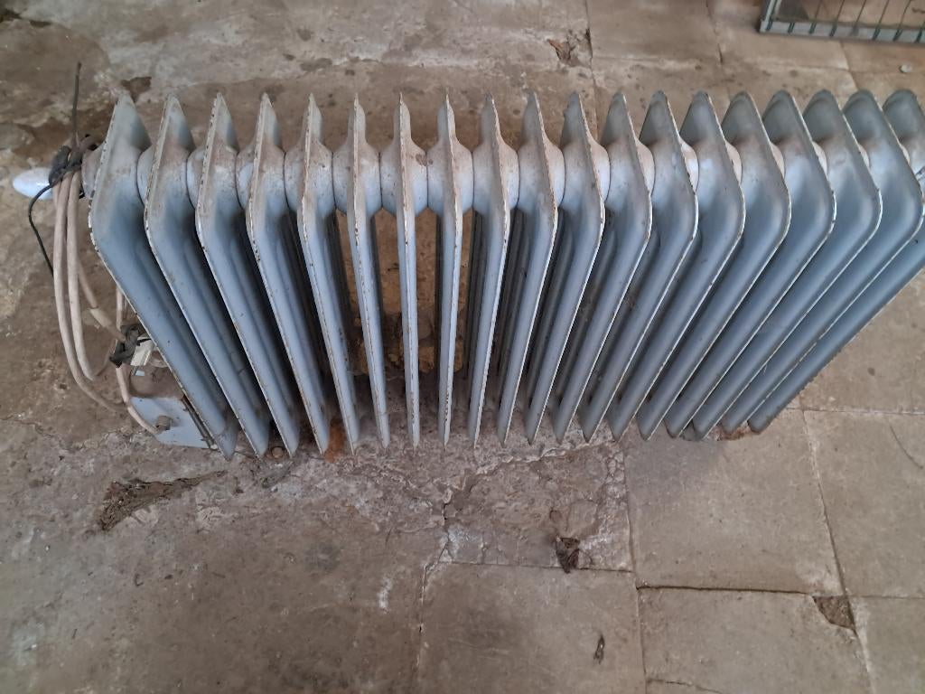olieradiator, werkt nog, Ophalen, Gebruikt, Radiator