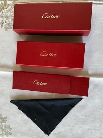 Coffrets + pochette Cartier, Bijoux, Sacs & Beauté, Enlèvement ou Envoi, Comme neuf, Rouge, Autres marques