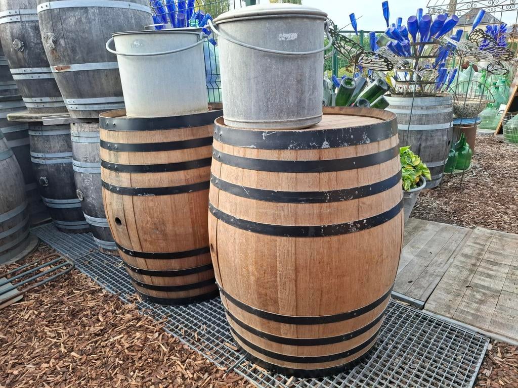 Grands tonneaux à vin de 300 l, 400 l et 450 l pour de nombr, Enlèvement