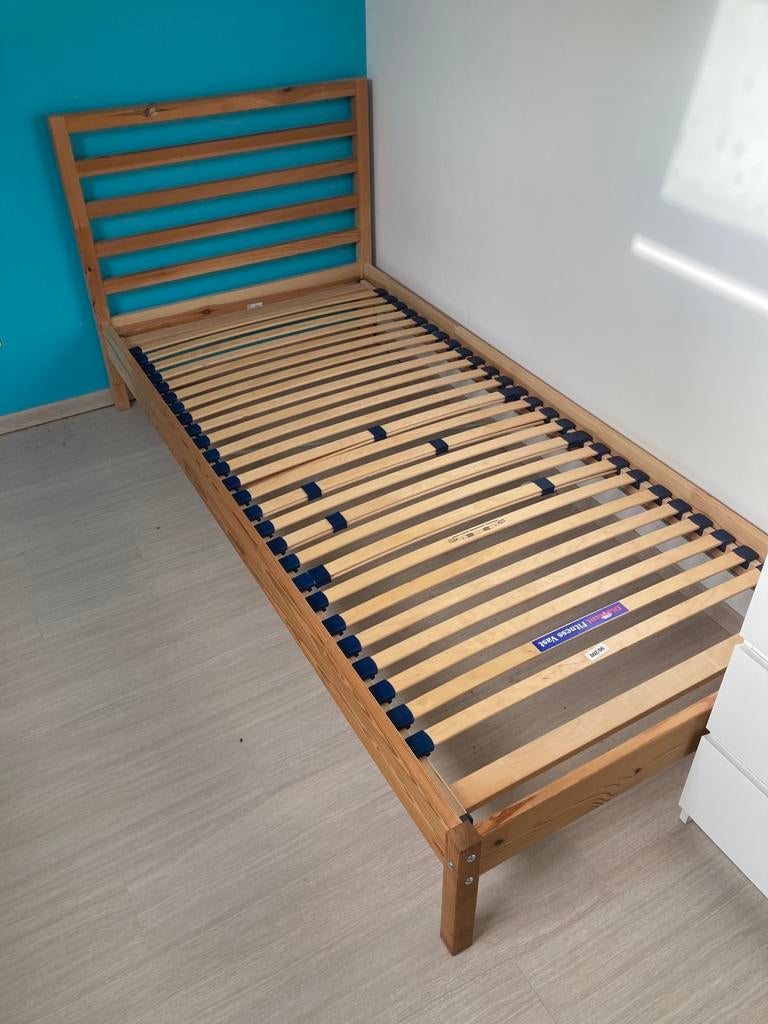Lit simple Ikea TARVA en pin 90x200 cm avec sommier à lattes, Maison & Meubles, Chambre à coucher | Lits, 90 cm, Enlèvement, 200 cm