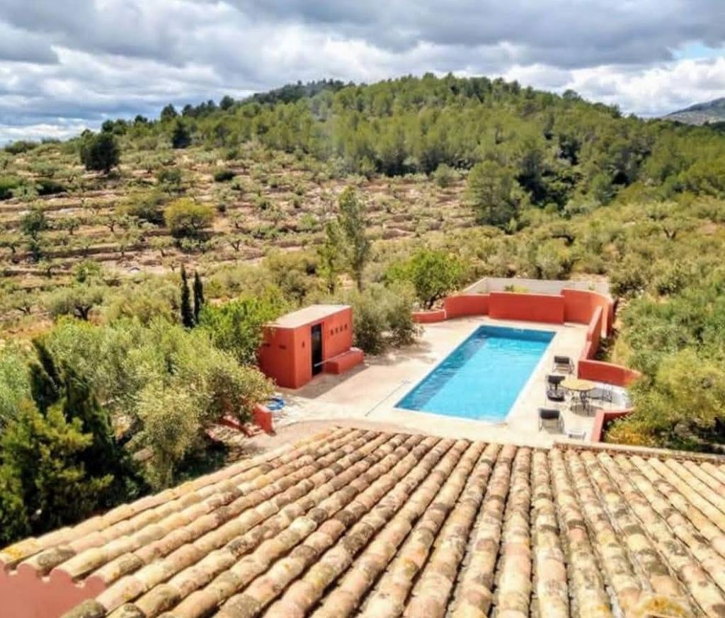 Rustig gelegen vakantiehuis met privé zwembad, Vakantie, 2 slaapkamers, In bergen of heuvels, Landelijk, Internet