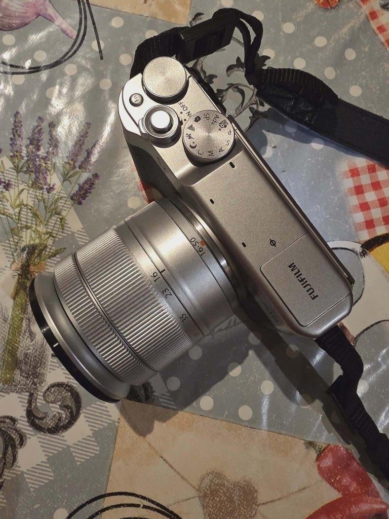 FUJI X-A10 Fujifilm - 16,3 mp - année 2017 - Fujinon 16-50mm, TV, Hi-fi & Vidéo, Appareils photo numériques, Enlèvement ou Envoi