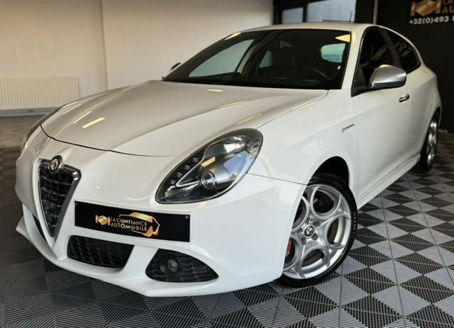 Alfa Romeo Giulietta 1.7TBi Quadrifoglio CT OK Garantie 1 An, Autos, Alfa Romeo, Achat, Noir, 172 kW, Particulier