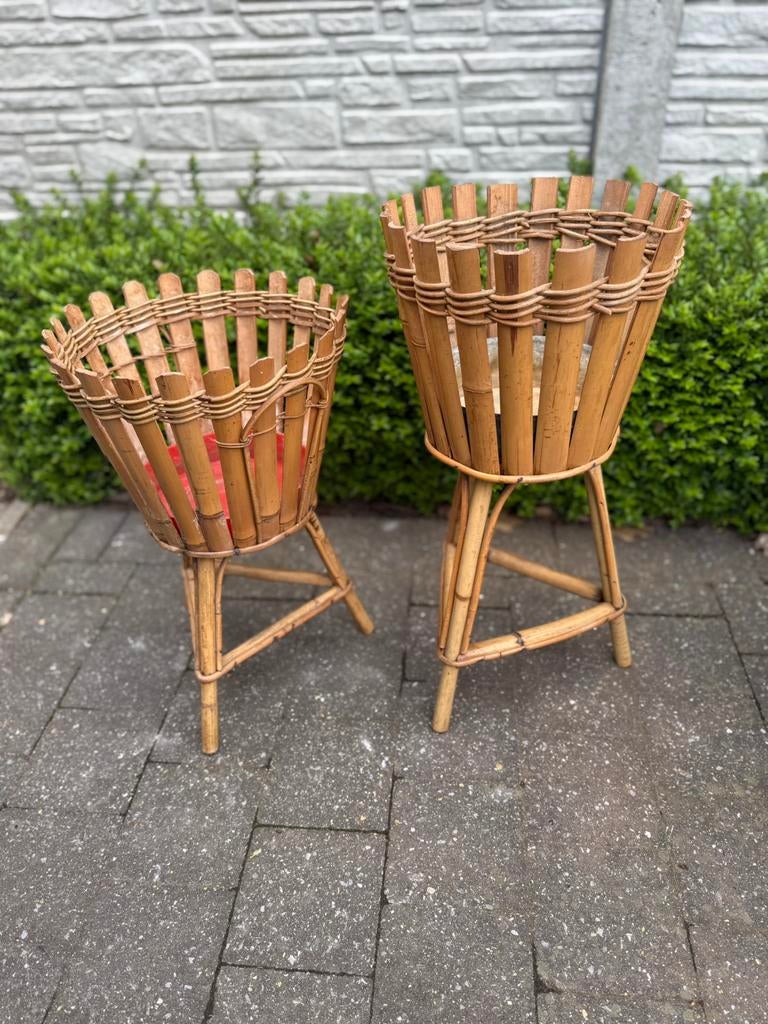 2 bamboe rotan plantenstaanders vintage, Tuin en Terras, Ophalen, Zo goed als nieuw