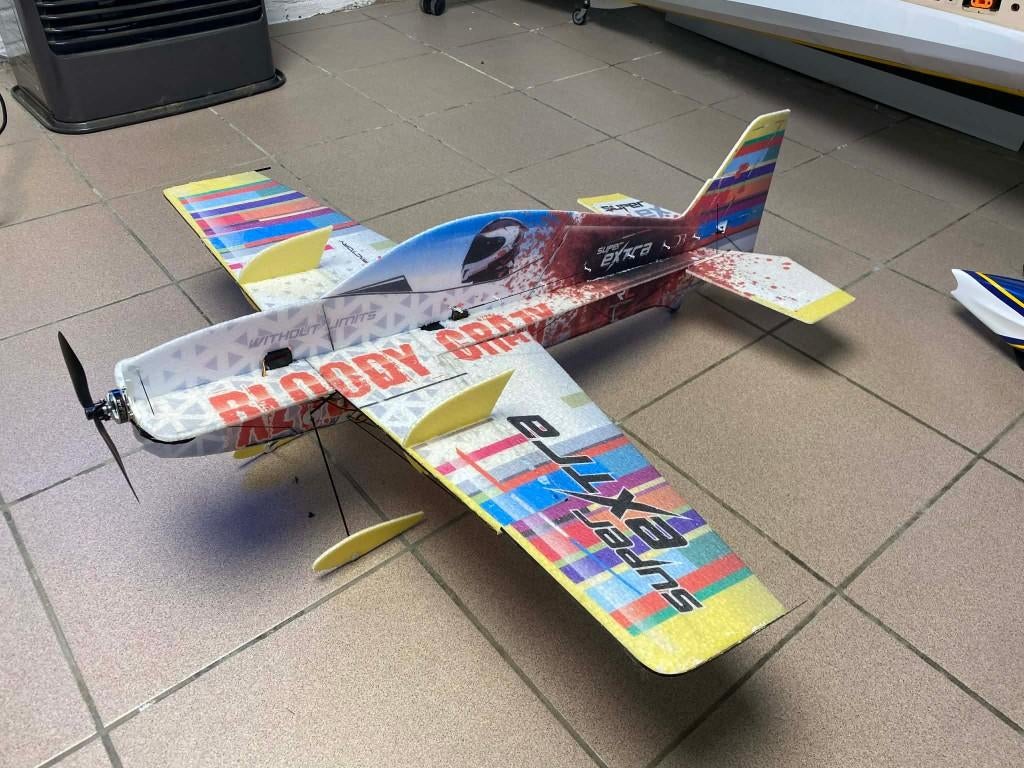 Super Extra RC Factory complet, Hobby & Loisirs créatifs, Enlèvement, Comme neuf, Avion, Autres marques