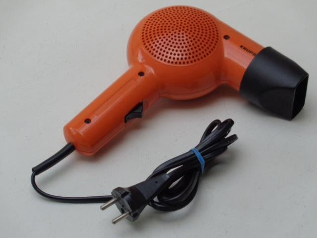 Sèche-cheveux Krups Orange, Bijoux, Sacs & Beauté, Enlèvement ou Envoi, Comme neuf, Sèche-cheveux