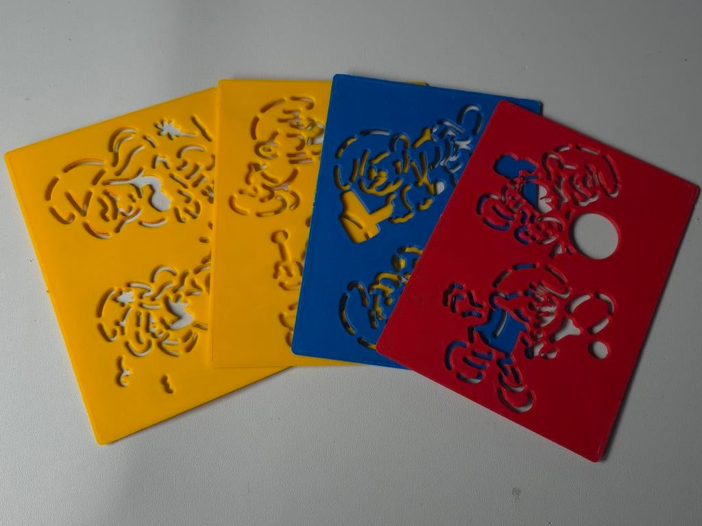 Lot de 4 pochoirs schtroumpf, Collections, Schtroumpfs, Utilisé, Ustensile, Différents Schtroumpfs, Envoi