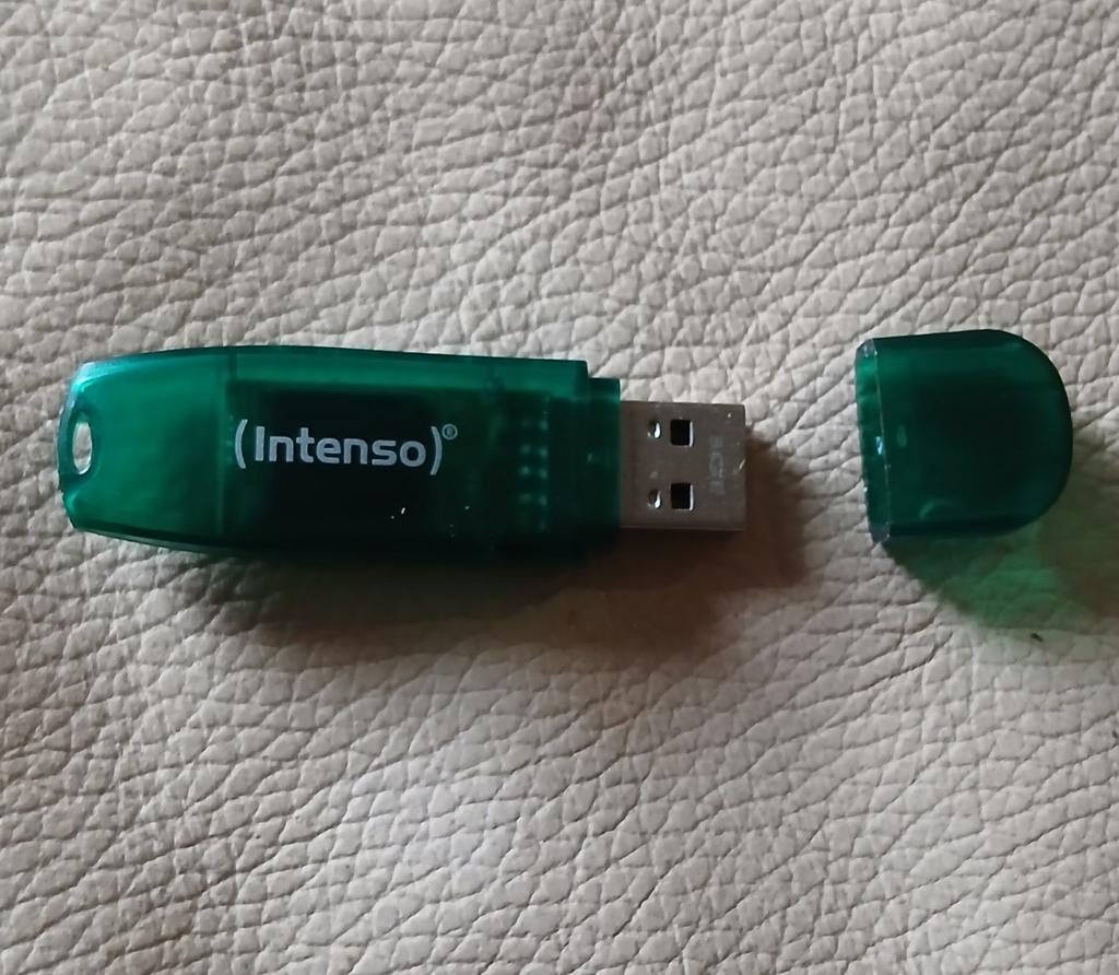 Nieuwe usb stick Intenso 8 gig, Computers en Software, USB Sticks, Ophalen of Verzenden