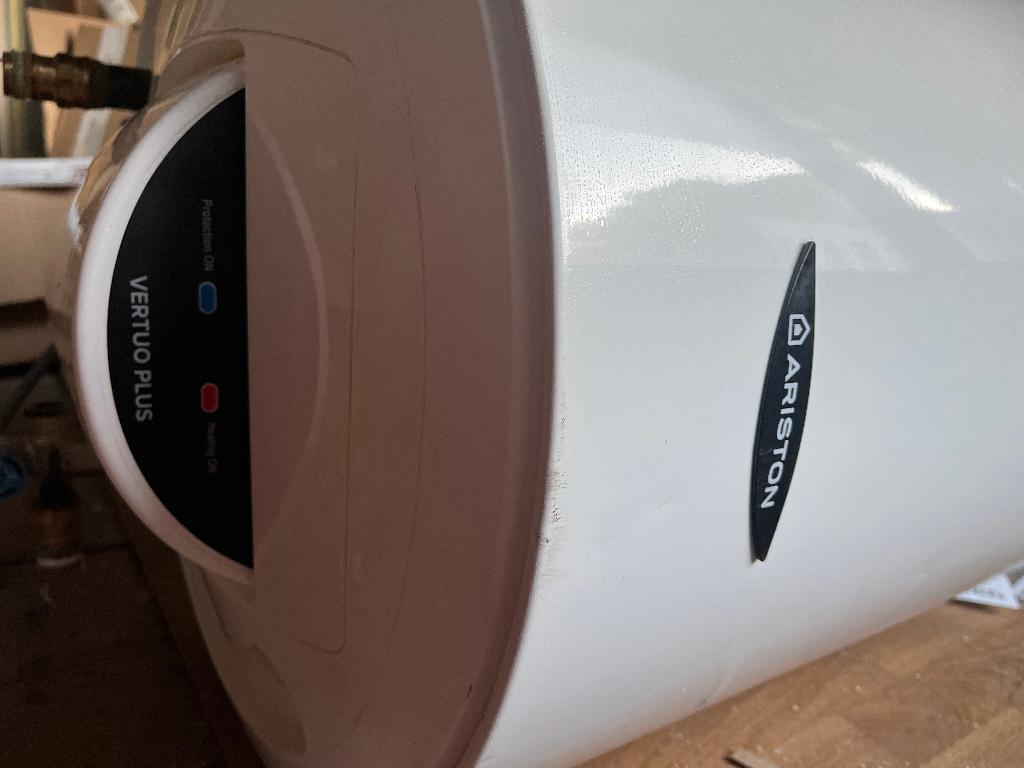 Zeer betrouwbare boiler 100l - Ariston Vertuo Plus, Ophalen, Gebruikt, 20 tot 100 liter, Boiler